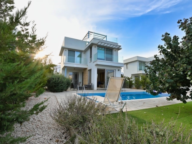 Superb Villa with Sea Views in Cape Greco