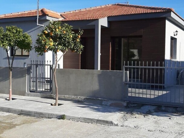 3 bedrooms House Detached House in Eptagonia , Limassol