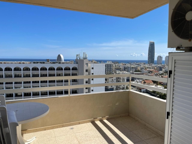 Very Spacious 185m2 ,3-bedroom on the 9th floor