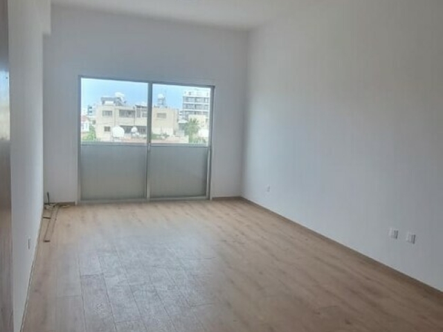 3 bedrooms Apartment Flat in Larnaca City Centre , Larnaca