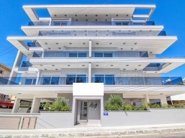 3 bedrooms Apartment Penthouse in Limassol City Centre, Limassol