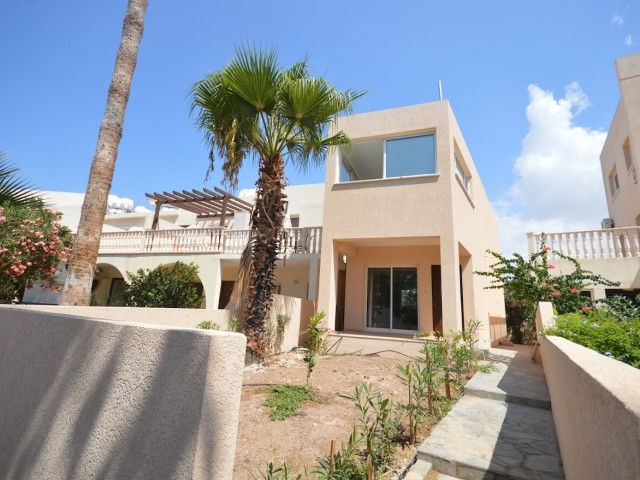 3 bedrooms House Townhouse in Tombs of the Kings, Kato Paphos, Paphos
