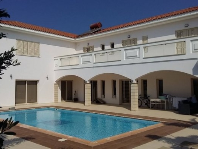4 bedrooms House Detached House in Pegeia, Peyia, Paphos
