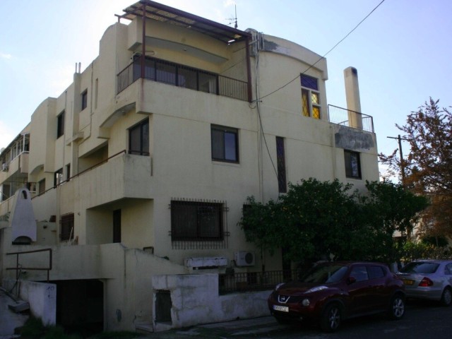 4 bedrooms House Semi Detached House in Acropolis, Strovolos, Nicosia
