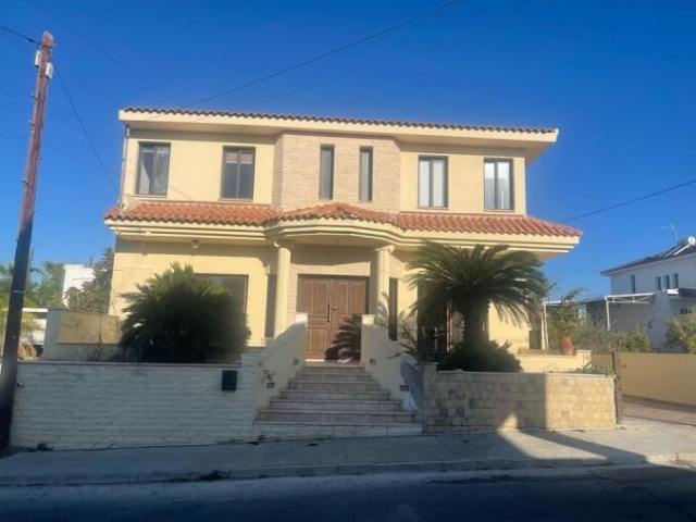 5 bedrooms House Detached House in Kleima, Aradippou, Larnaca