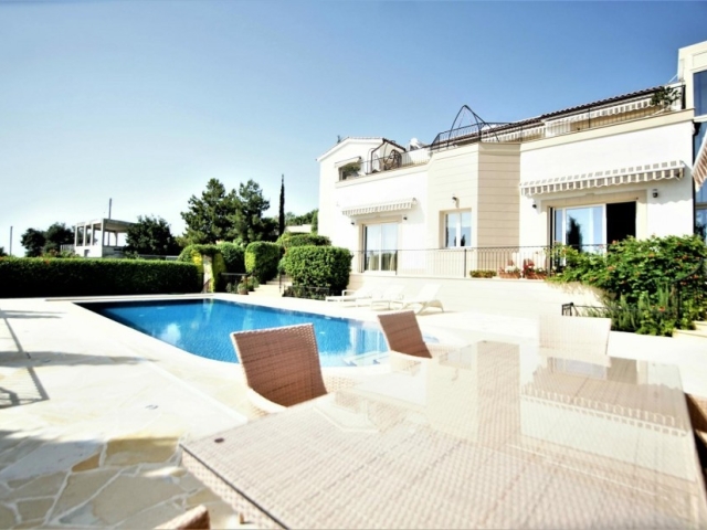 For Sale : Detached Villa - Paphos, Tala
