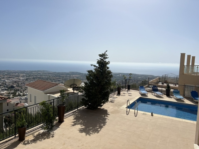 5 bedrooms House Detached House in Pegeia, Peyia, Paphos