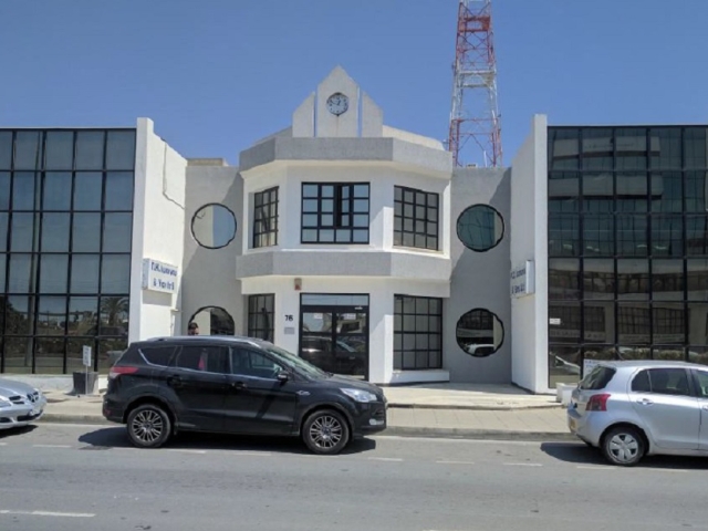 Commercial Building in Entire Buildings Spyrou Kyprianou Avenue , Larnaca