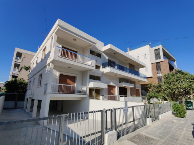 7 bedrooms Building Residential Building in Potamos Germasogeias, Germasogeia, Limassol