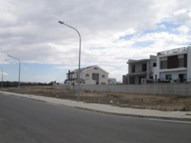 Plot in Latsia, Nicosia
