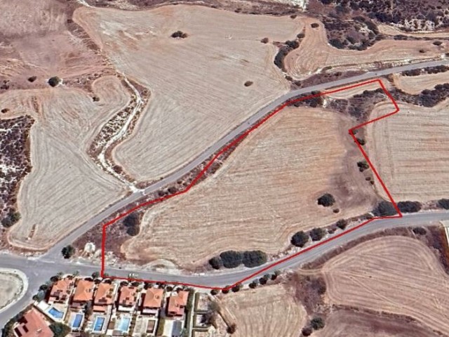 Residential land in Maroni,Larnaca